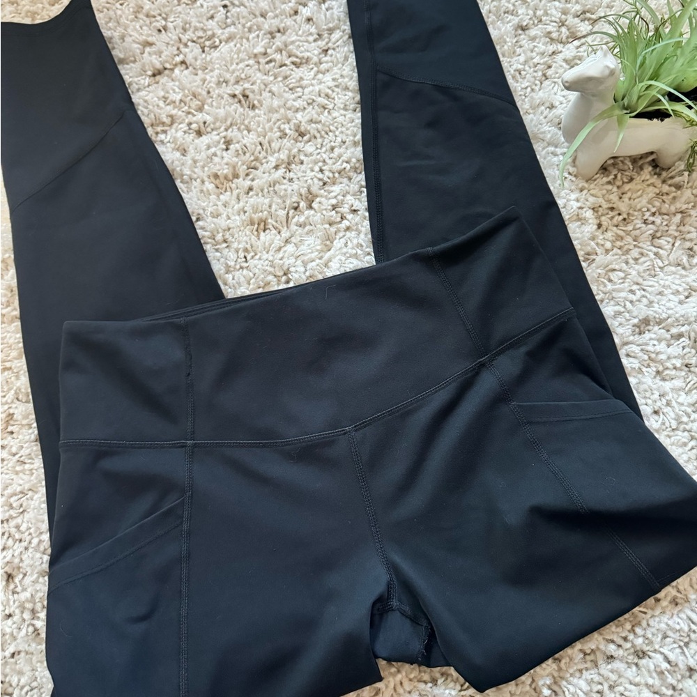 Super cute women’s athletic pocketed sick sporty durable workout leggings